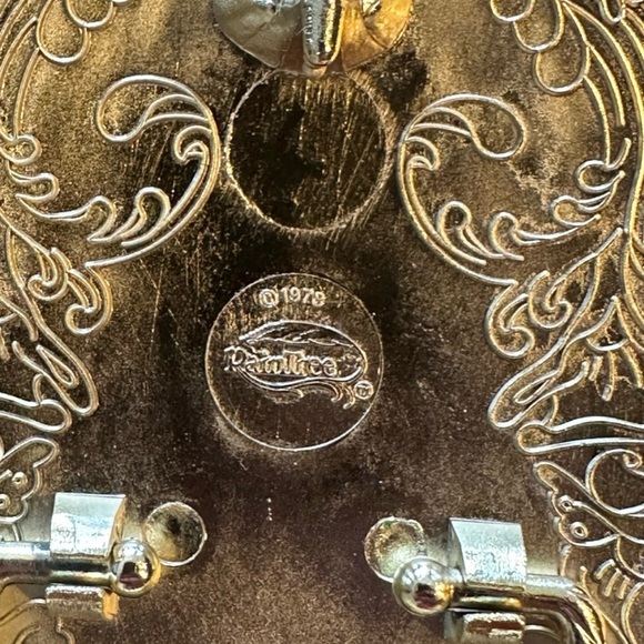 Vintage Grizzly Bear Belt Buckle - Picture 3 of 3